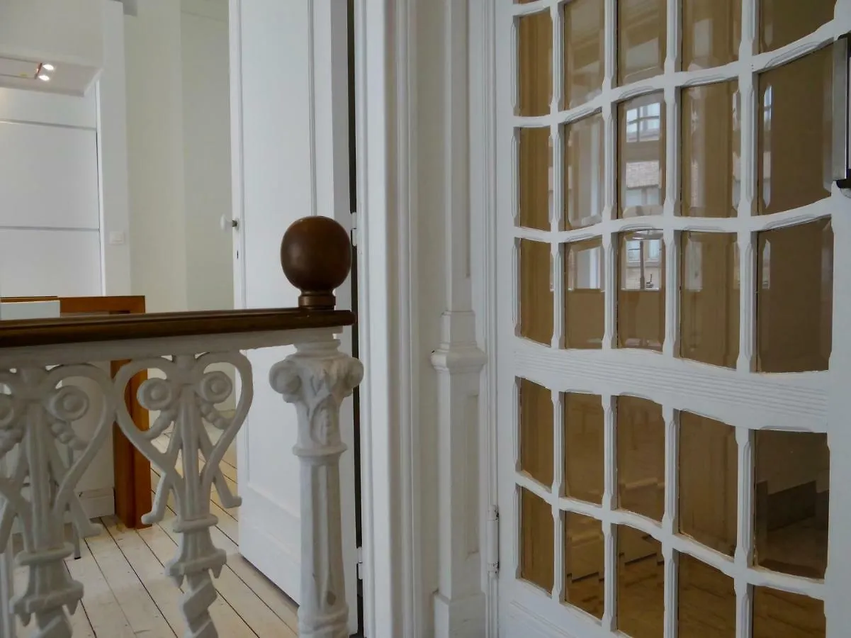 Holiday home Uniek Art Deco Herenhuis Ostend